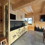 Horizont House