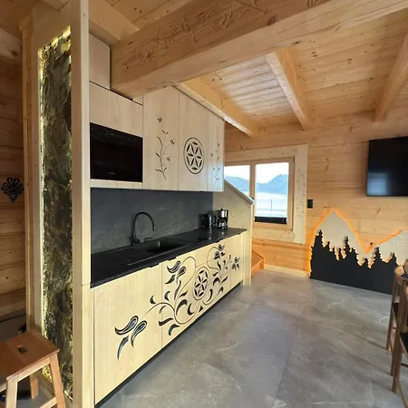 Horizont House - Z Prywatnymi Baliami Oraz Ogolnodostepna Sauna - Izby Podhalanskie