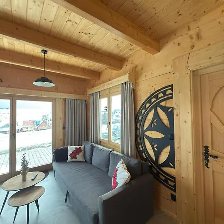 Horizont House - Z Prywatnymi Baliami Oraz Ogolnodostepna Sauna - Izby Podhalanskie בקתה *