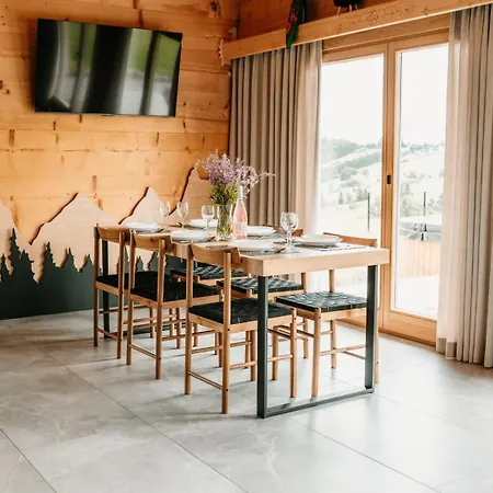 Horizont House - Z Prywatnymi Baliami Oraz Ogólnodostępną Sauną - Izby Podhalańskie Chalé Dursztyn